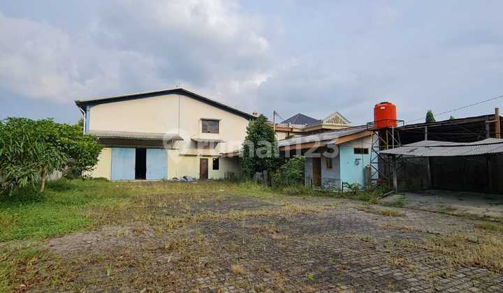 Gudang di Jl. Cimincrang, Bandung 800 m Bagus SHM
