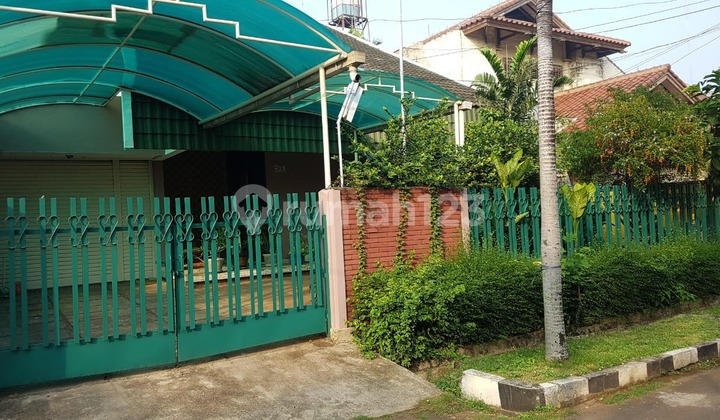 House for Sale on Jl Tosiga Kebon Jeruk, West Jakarta