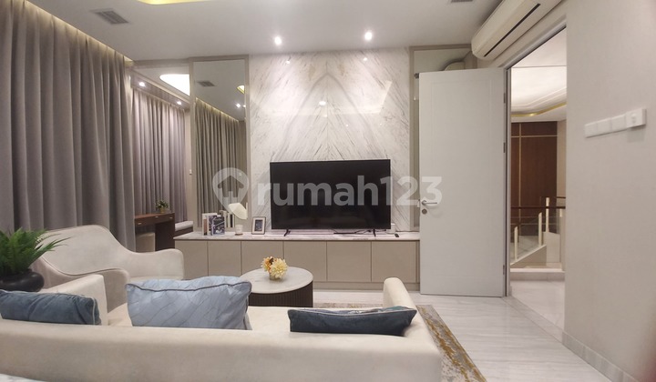 Rumah Ex-Show Unit, Elite Class Design, Pasadena Grand Residence, Serpong 2