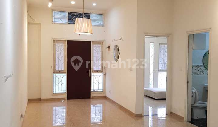 Dijual Rumah Suvarna Sutera Tanggerang Fedora Boulevard Jl.luas Lt 136 M2 Lb 150 M2 Murah