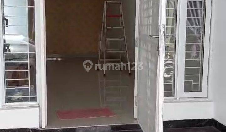 Rumah Unfurnished Bagus Di Green Lake City, Green Lake City Shm 1