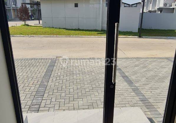 Lokasi Strategis, Disewakan Ruko 3 Lantai Kawasan Rolling Hills Karawang Bara 9