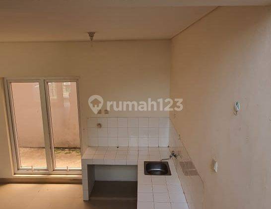 Disewakan Rumah 2 Lantai N2 Perumahan Grand Taruma Karawang Barat 4