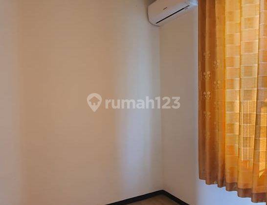 Lokasi Strategis, Disewakan Rumah 2 Lantai Kawasan Industri Rolling Hills Karawang Barat 6