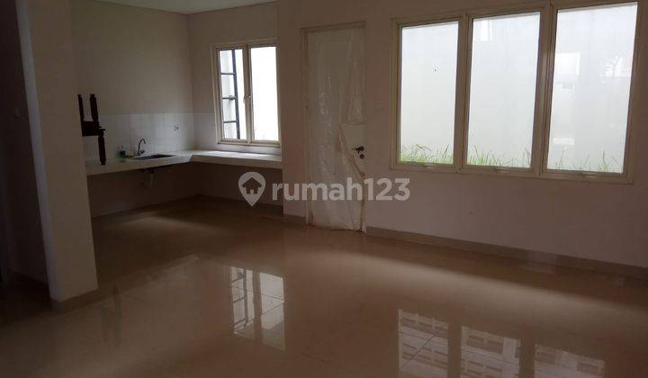 Disewakan Rumah 2 Lantai Cluster Airlangga Perumahan Grand Taruma Karawang Barat 2