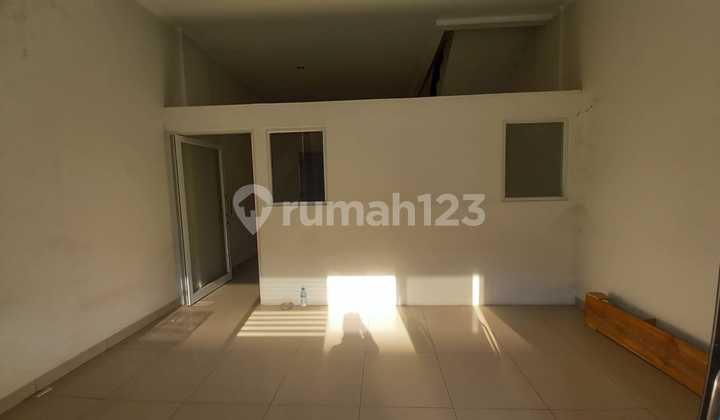 For Rent 2-Storey Shophouse in Summarecon Emerald Karawang 2