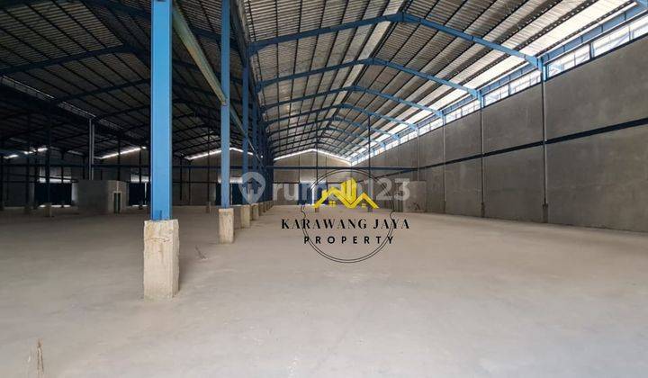 Disewakan Cepat Lokasi Strategis Warehouse Gracia di Karawang Barat  2