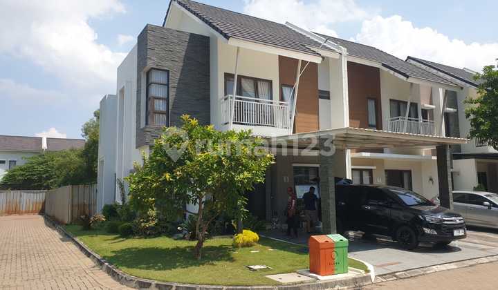 Siap Huni, Dijual Cepat Rumah Hoek 2 Lantai di Cluster Kalista Perumahan Summarecon Karawang Timur  2