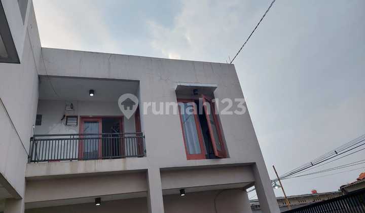 For Quick Sale: Affordable Boarding House in a Strategic Location on Main Road, Pinayungan Area, Galuh Mas, West Karawang.