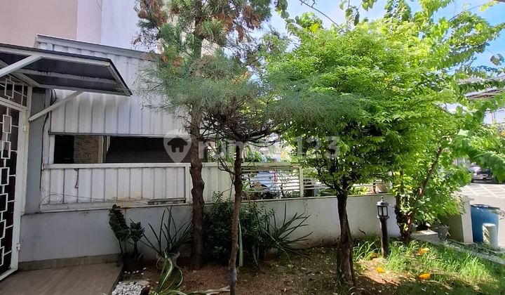 Disewakan Cepat Rumah Mewah 2 Lantai Full Furniture Siap Pakai Perumahan Grand Taruma Karawang Barat 2