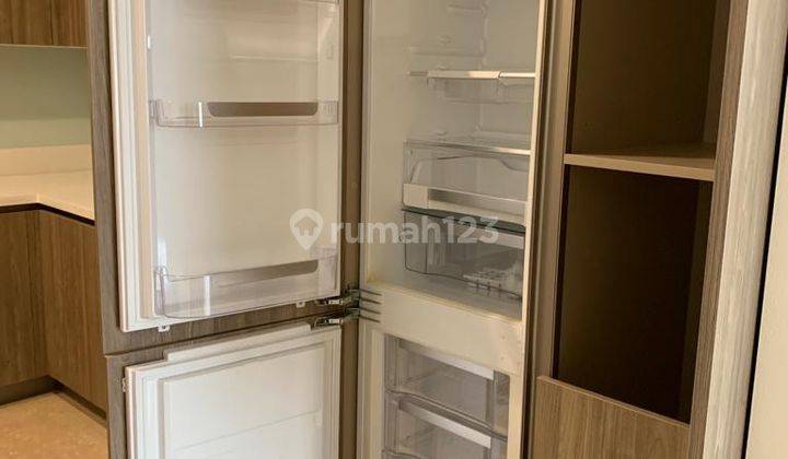 The pakubuwono spring apartement 3