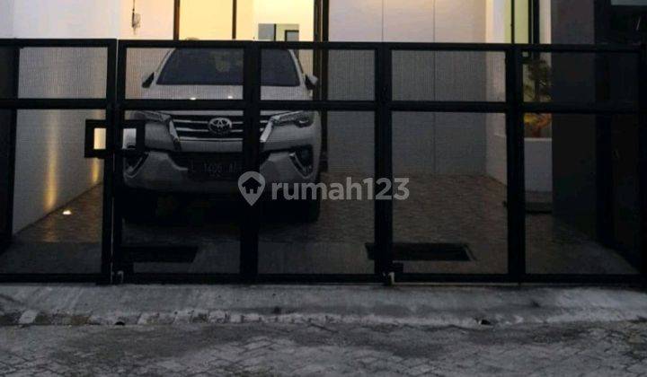 Rumah Cantik 1.5 Lantai Perumahan Wiguna Dp Minim 1