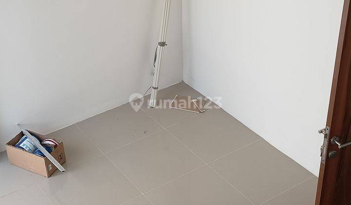 Rumah mewah hook 2 lantai Perumahan semolowaru elok