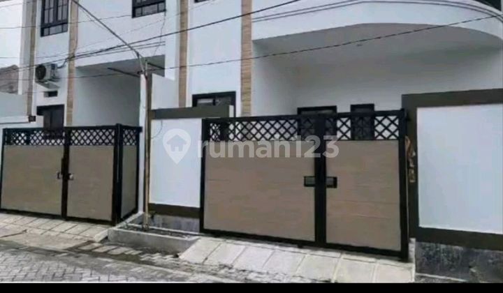 Beautiful 2-Story House in Superindo Merr Housing Complex