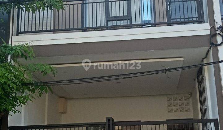 Rumah Kos Mewah Baru Gress 2 Lantai Kampus Ubaya 1