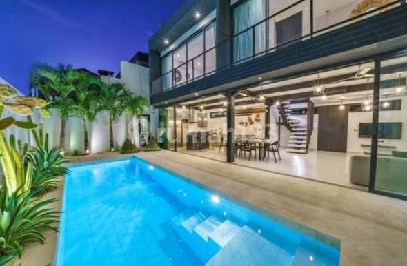 2 room Modern Villa
 Available to move in
 This beautiful, designed and comfortable villa is ideally located, just a short drive from Berawa and Seminyak. 1