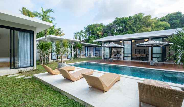 Modern Luxurious Villa Long Term Leasehold in Seminyak Modern Luxurious Villa Long Term Leasehold in Seminyak
