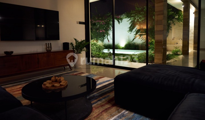 2-Bedroom Villa For Rent In Seminyak - 40 Million IDR/Month