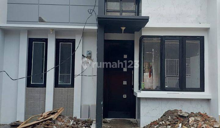 Rumah Perum Cluster Dinamika Tlogosari Semarang 1