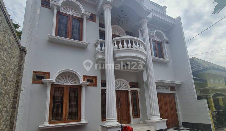 Rumah Mewah 2 Lantai Dalam Perumahan Dekat Kota Jogja