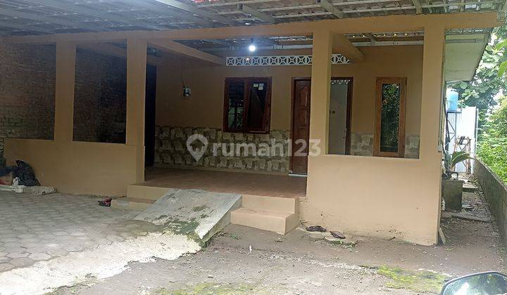 Rumah Luas Nuansa Asri Padat Penduduk Nasionalis 2