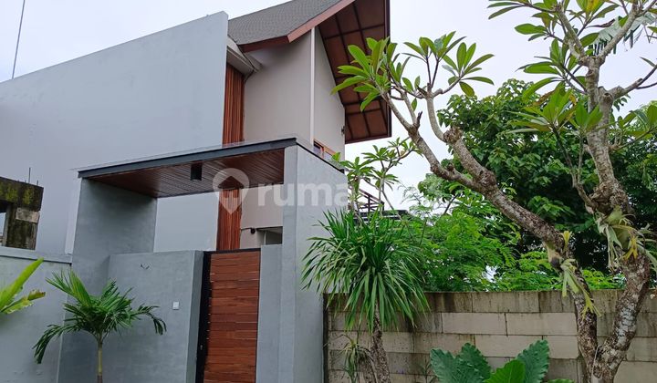 Luxury Villa 2 Lantai, Lokasi Sangat Strategis Di Jimbaran