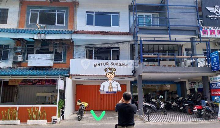 Hot Listing 3-Storey Shophouse For Sale (Genteng Biru Shophouse) 1