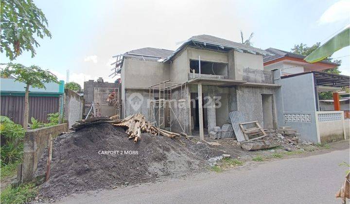 Rumah samping Kompleks Pemkab di Bantul Kota Pinggir Jalan Aspal Proses Bangun 2