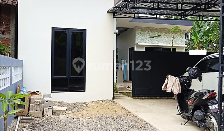 House for Sale on East Imogiri Street KM 11 near Sultan Agung Stadium Bantul, Move-In Ready 1