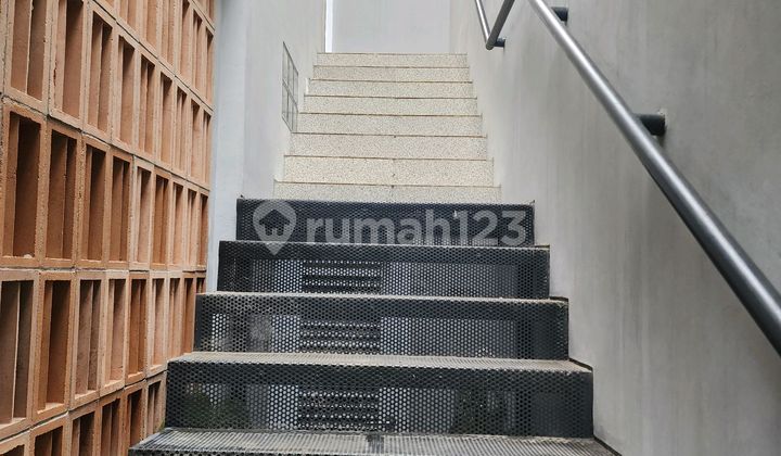 Disewakan Hanya Lt 2Dan 3 Disewakan Hanya Lt 2Dan 3