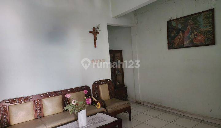 Rumah satu lantai di Jalan Kebon Nanas ke itung tanah saja 2