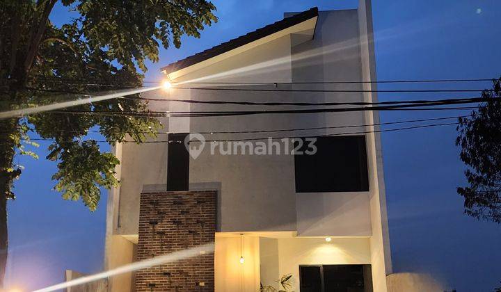 Rumah Dengan Layout Sangat Baik Di Perumahan Pondok Hijau Indah Gegerkalong Setiabudi 1