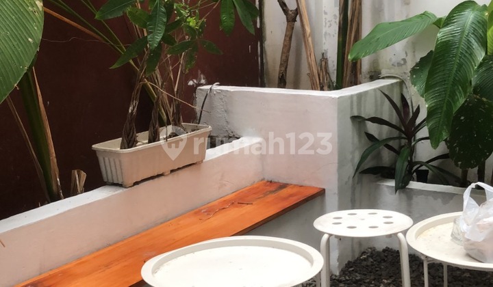 Guest House Still Active 13 Rooms