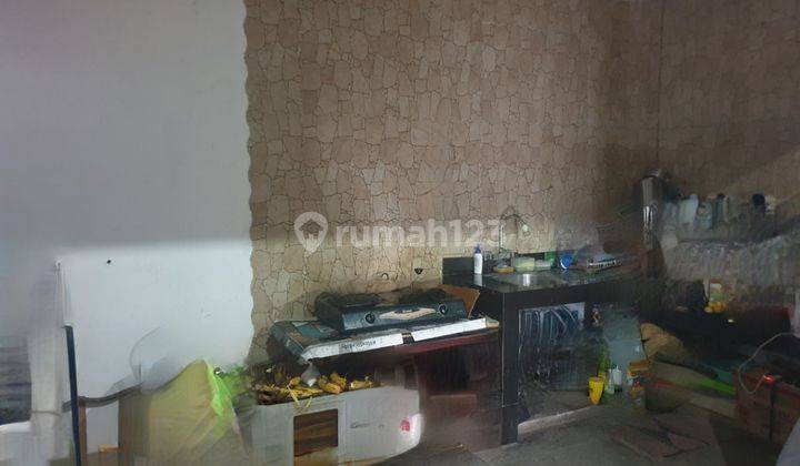 Rumah Dua Lantai Dengan Harga 2 Eman Di Daerah Pastur Lokasi Sangat Strategis 2