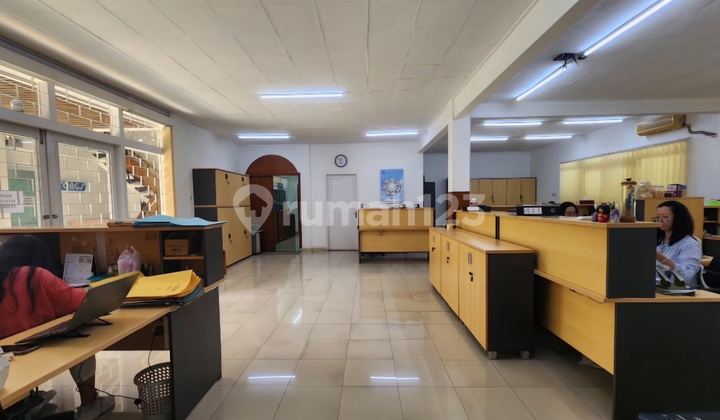 Rumah Non Heritage Di Sayap Dago. Harga Negotiable. Jarang Ada 2