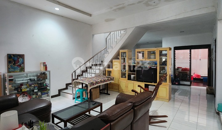 Rumah Lama Terawat di Kawasan Industri.cocok Uk Usaha dan Kantor 1