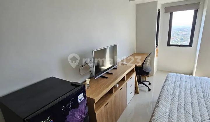 Cornell apartment near UC campus, near Gwalk Cornell apartment near UC campus, near Gwalk