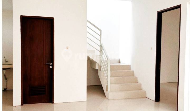 De Casa Residence Lakarsantri House, Near Gwalk, Near Elite Housing 2