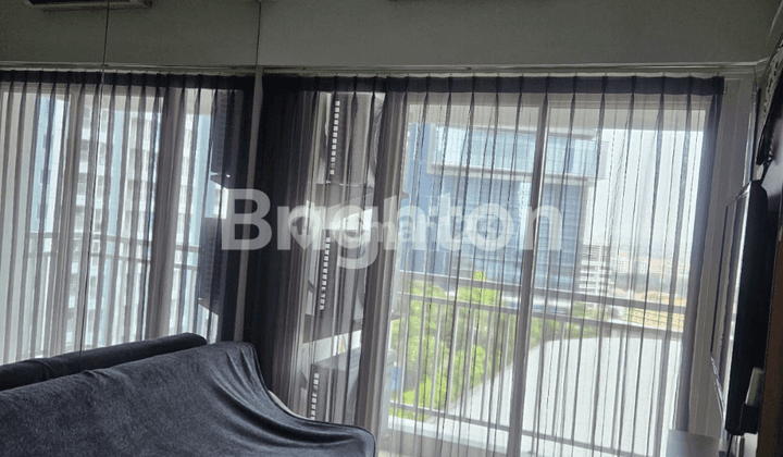 apartemen tanglin View Pool Ada Balkon Full Furnished 2