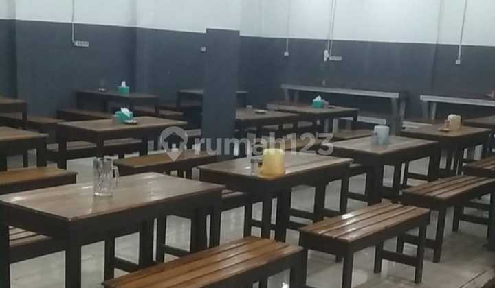  3 RUKO jadi 1  Raya Kedung Cowek