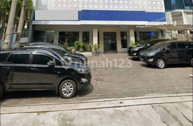Commercial House on Jalan Nol Diponegoro, Near the Hospital, Near Mayjen Sungkono 1