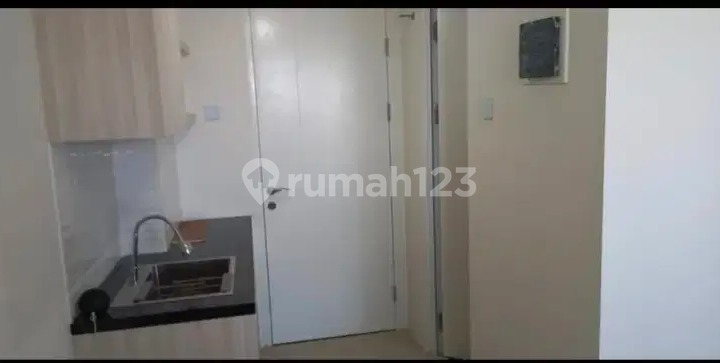 Vittorio apartment near UNESA campus, close to Pakuwon Mall PTC, near Wiyung Hospital. 2