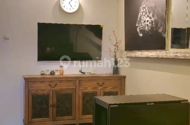 Apartemen Waterplace Selangkah ke Pakuwon Mall Ptc, Dekat Spazio Office Tower 1