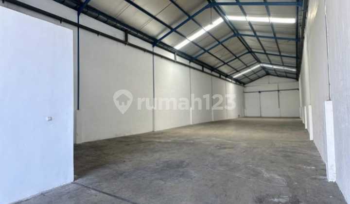 Gudang Sentral Margomulyo Permai