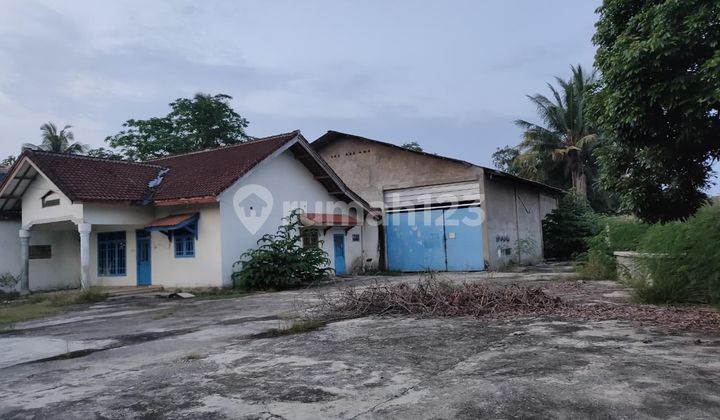 WAREHOUSE & HOUSE NOT FAR FROM JALAN UTAMA JENDRAL SUDIRMAN, LAMPUNG WAREHOUSE & HOUSE NOT FAR FROM JALAN UTAMA JENDRAL SUDIRMAN, LAMPUNG