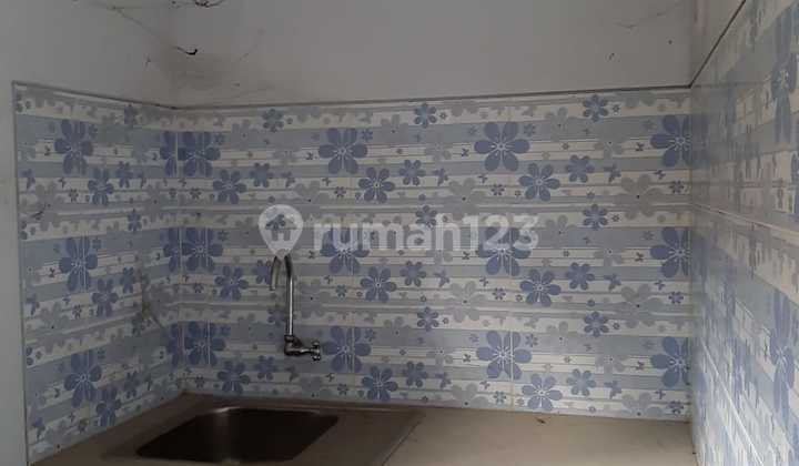 Kembang Jepun shop house, near Jembatan Merah, near Kapasan, near ITC Mall 2