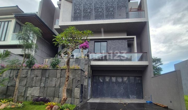 Rumah Super Lux Baru 3 Lantai, Hight Spec Waterfront Citraland