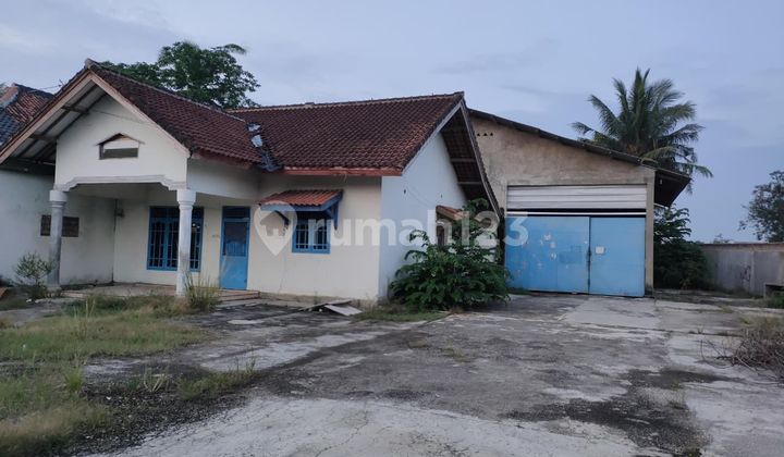 WAREHOUSE & HOUSE NOT FAR FROM JALAN UTAMA JENDRAL SUDIRMAN, LAMPUNG WAREHOUSE & HOUSE NOT FAR FROM JALAN UTAMA JENDRAL SUDIRMAN, LAMPUNG