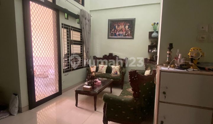 Lidah Kulon Guest House Near Unesa Lidah, Near Pakuwon Mall, Near McD