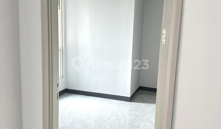  apartemen Bella pakuwon city dekat mall pakuwon city  dekat ITS, dekat galaxy mall  LB 50  2BR  KM 1 PPJB   lantai 15  kosongan  hadap utara  harga 1.55M (nego) 2